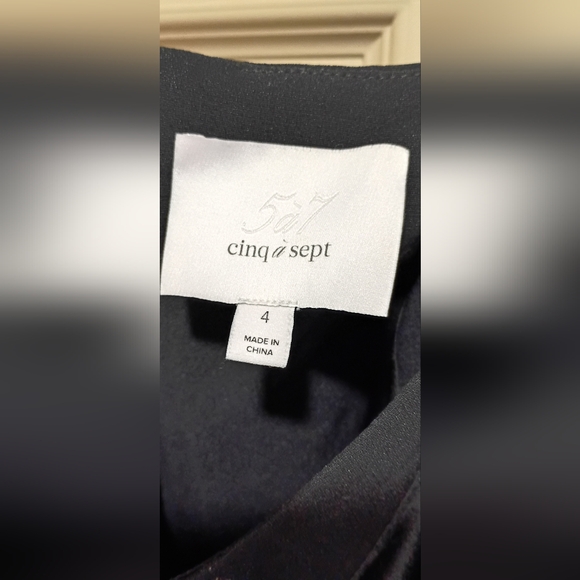 Cinq a Sept Women's Black Solid Side Ruffle Dress Trousers size 4 - Picture 8 of 12